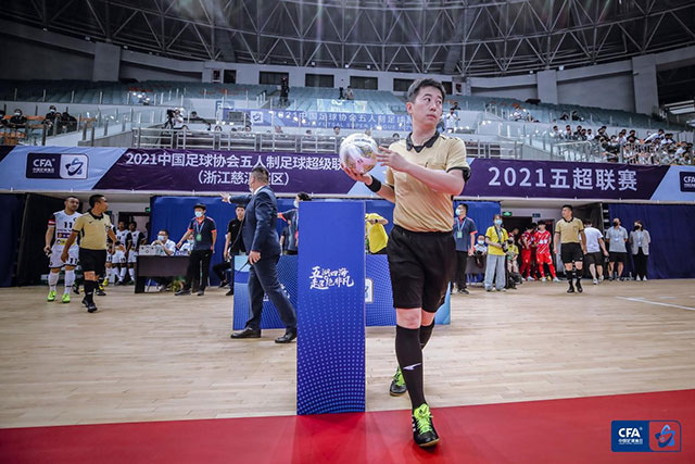 皮特森48分新疆取4连胜 林庭谦16分天津3连败