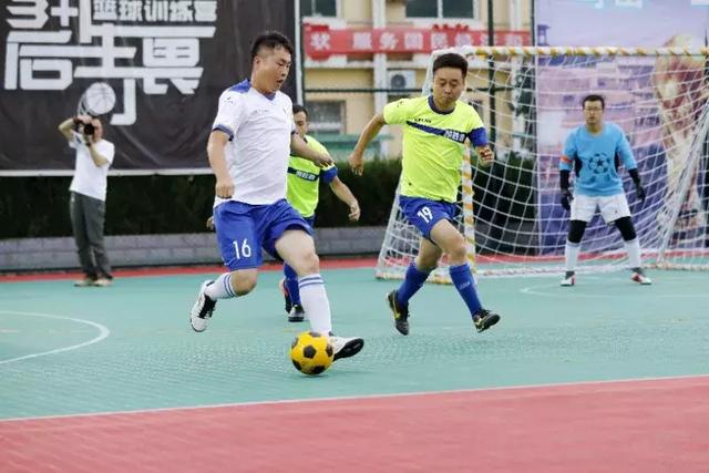 英超-努涅斯补时梅开二度 利物浦2-0布伦特福德