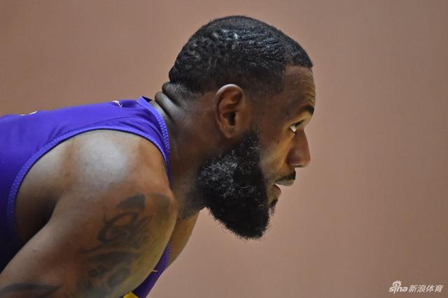 C罗：把进球和胜利送给球迷、俱乐部和我的球迷