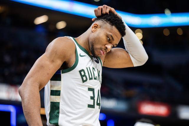 NBA夏联-程帅澎16分 中国男篮50-101惨败国王